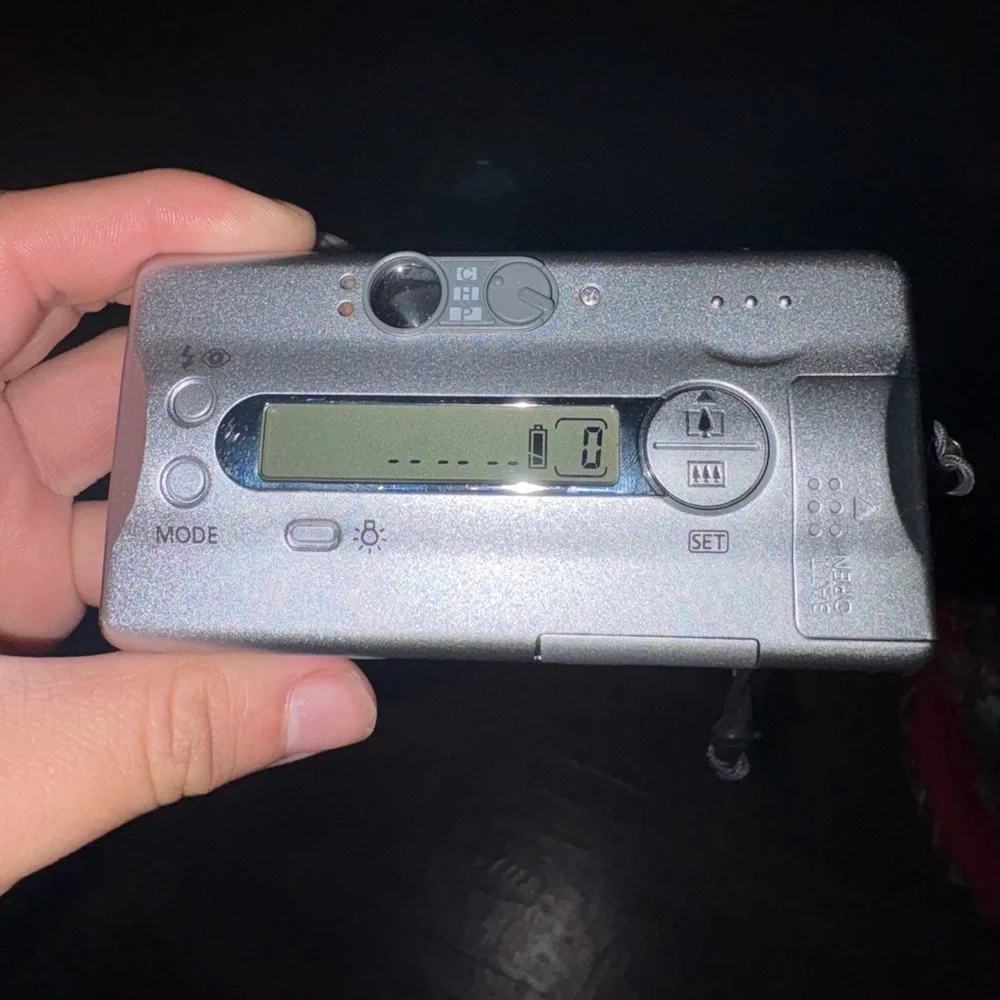 Canon ELPH Z3 film camera